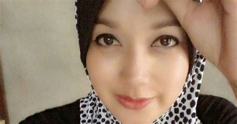 tante berjilbab|Cerita Ngentot Tante Berjilbab 